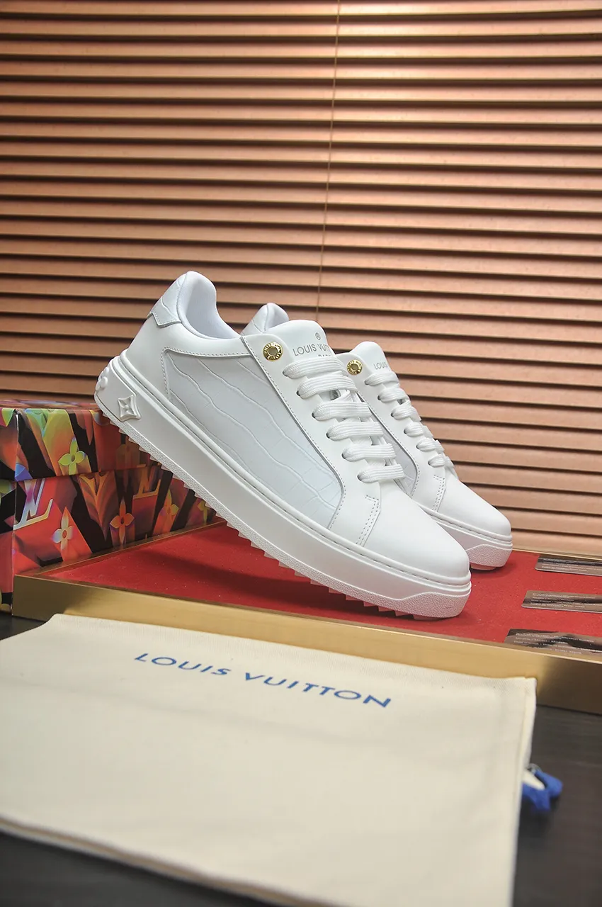 Men's shoes 💰540💶[LOUIS VUITTON] Original order price (water-dyed cowhide lining) new model 🍀LV Louis Vuitton * - top version of LV classic trendy shoes! Made of imported original cowhide, water-dyed cowhide lining, and original wear-resistant rubber outsole! High quality products! Code number 38-45 (45 is custom-made and cannot be returned or exchanged)